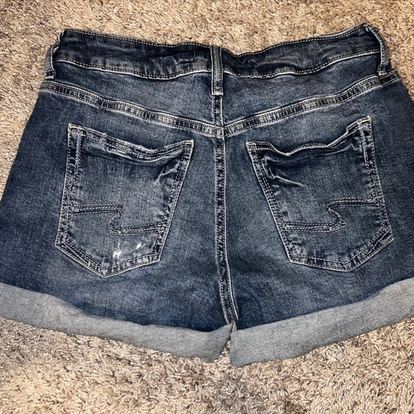 Silver Jeans shorts - Picture 2 of 4